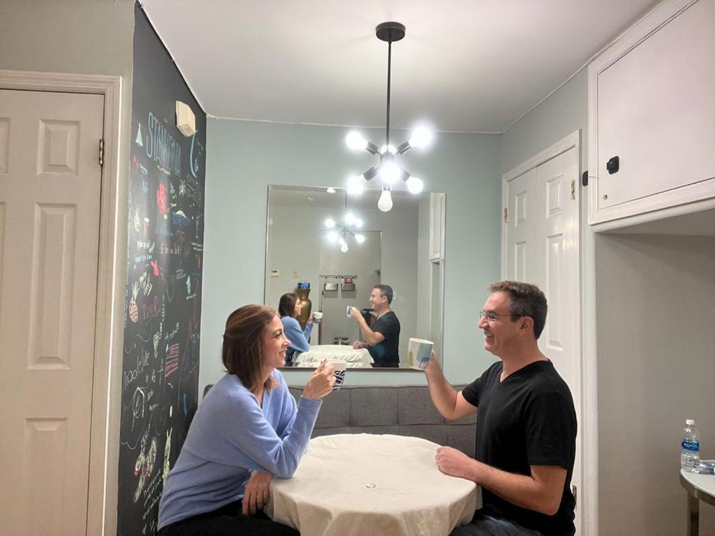 Affordable & Central Williamsburg Boutique Room Нью-Йорк Экстерьер фото